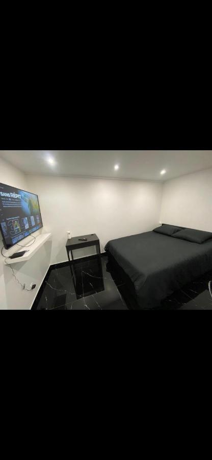 Bella - Equipe - Tv Netflix - Centre 100m- Gare 50m - Basilique 200m Apartamento Lisieux